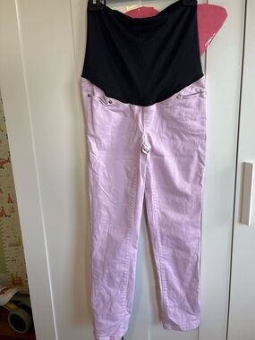 LOFT Cropped Jeans Maternity Pant  in Lavender with Black Inner Panel, 0M